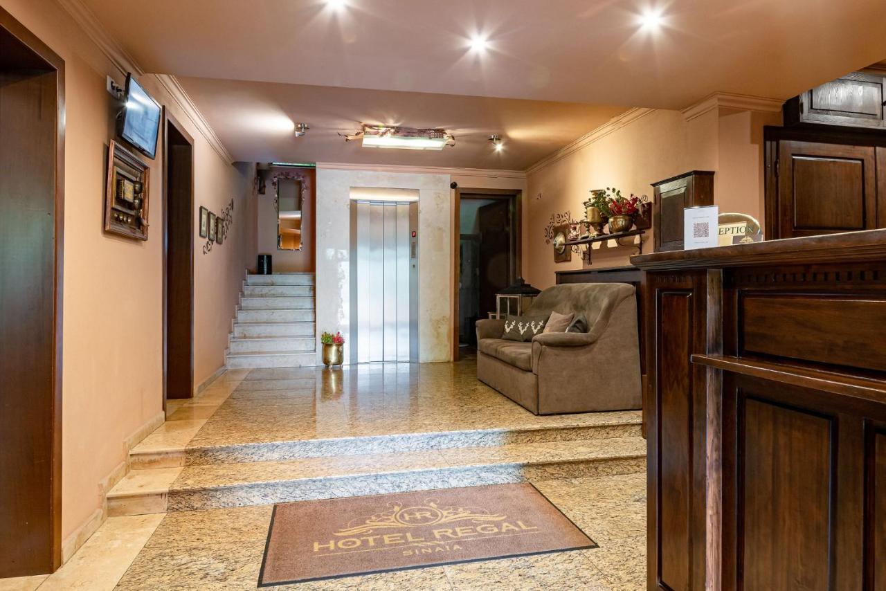Hotel Regal Sinaia Buitenkant foto